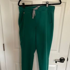 Figs hunter green small joggers